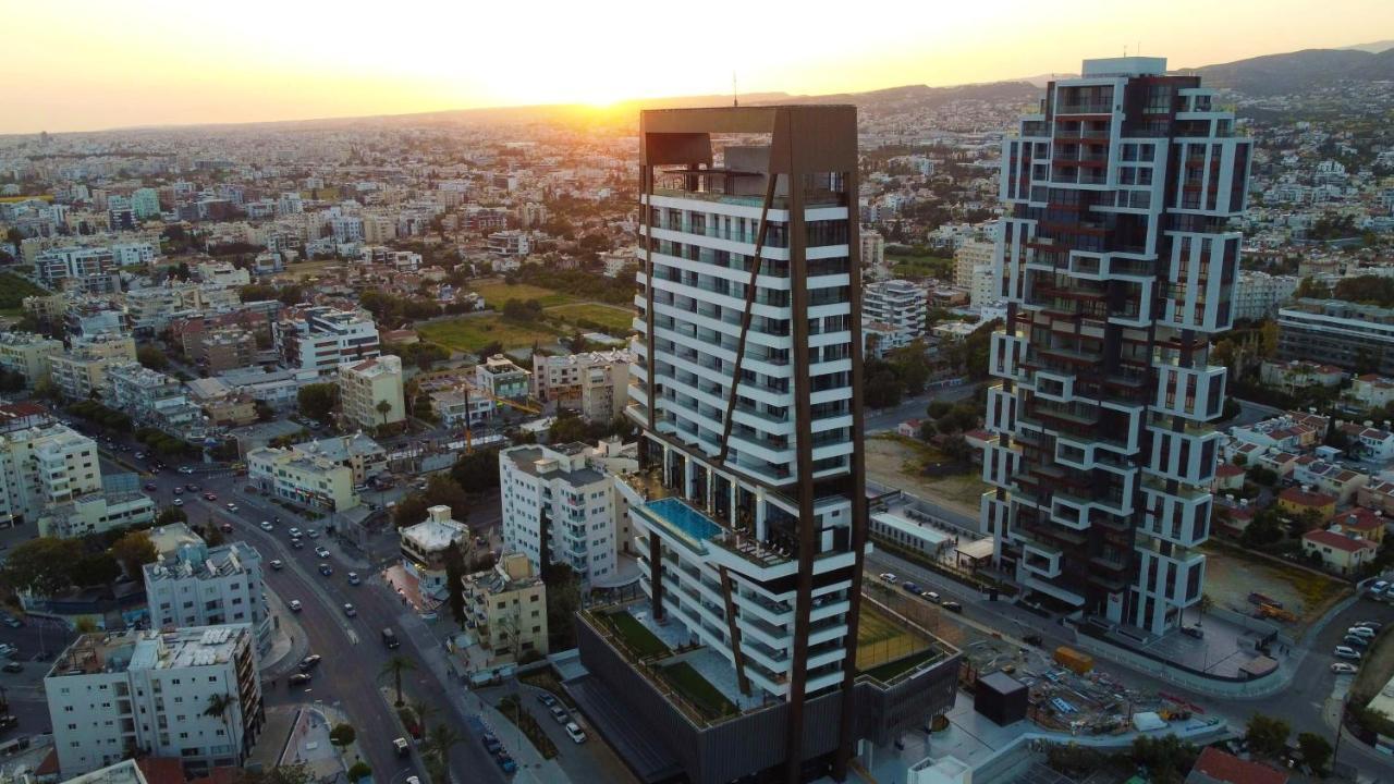 Luxury Private Apartments - Limasol Buitenkant foto