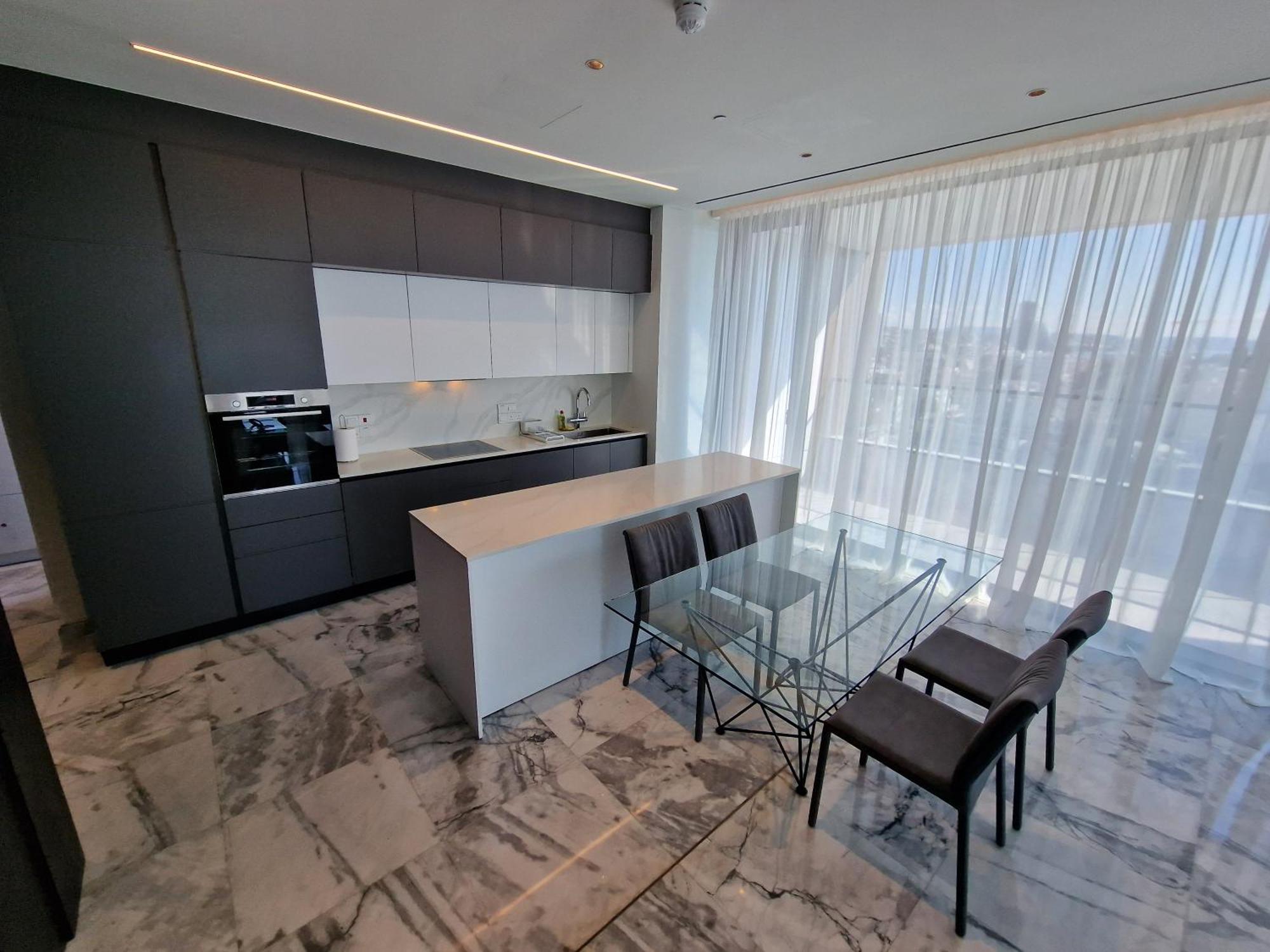 Luxury Private Apartments - Limasol Buitenkant foto